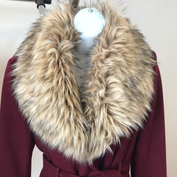 Guess wool jacket with fur collar - Picture 2 of 10